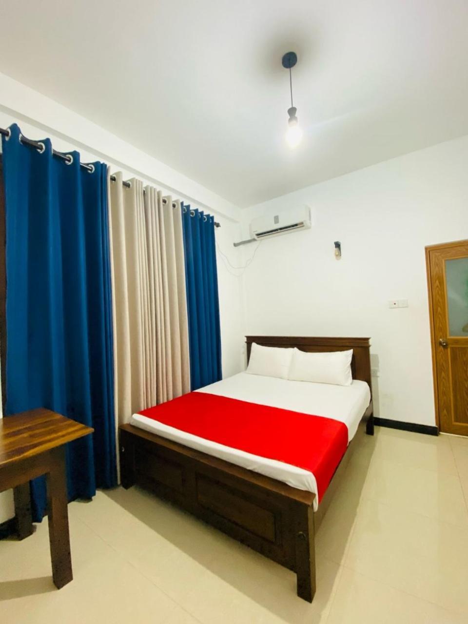 Silverline Guest House Anuradhapura Kamer foto