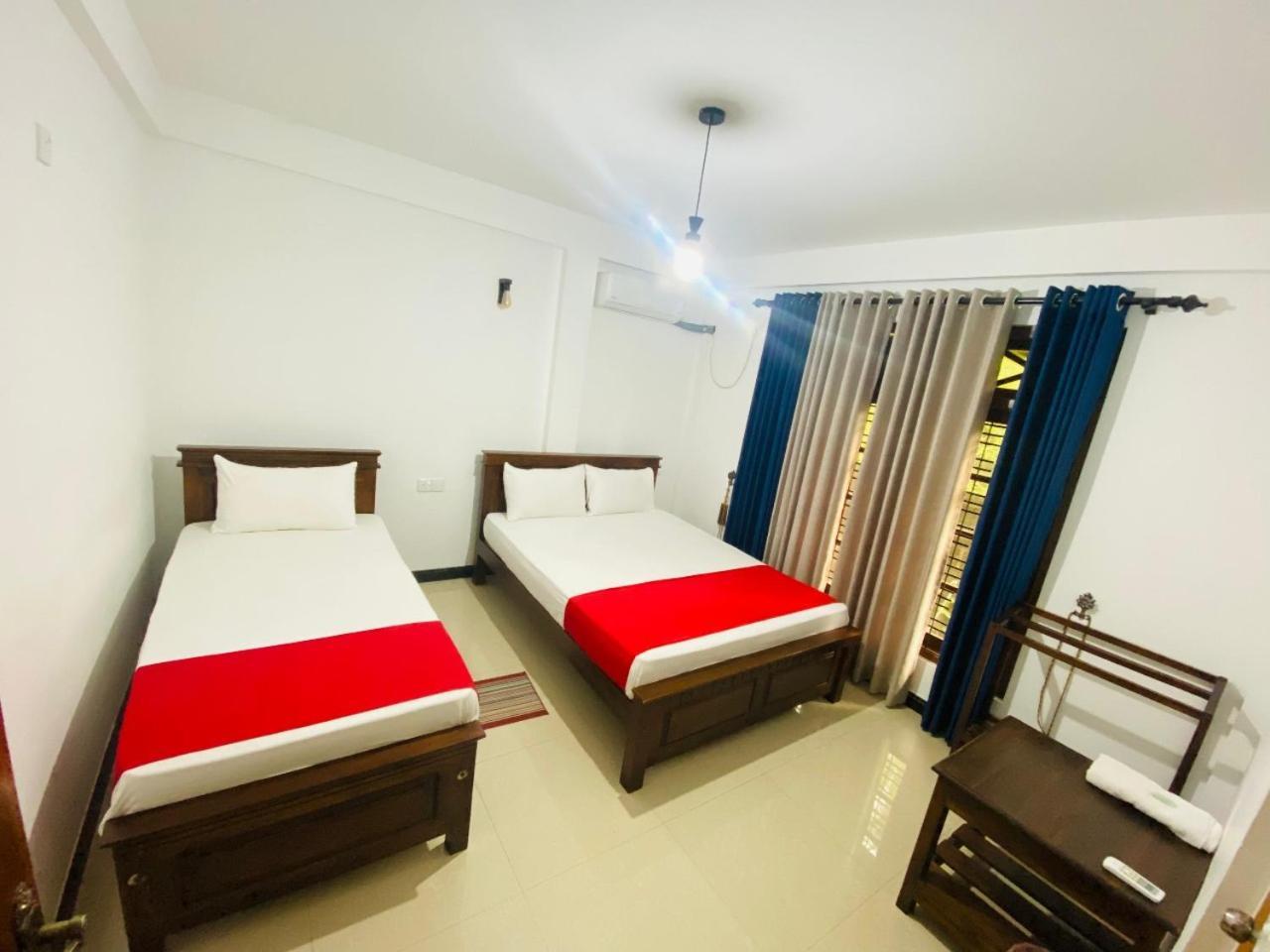 Silverline Guest House Anuradhapura Kamer foto