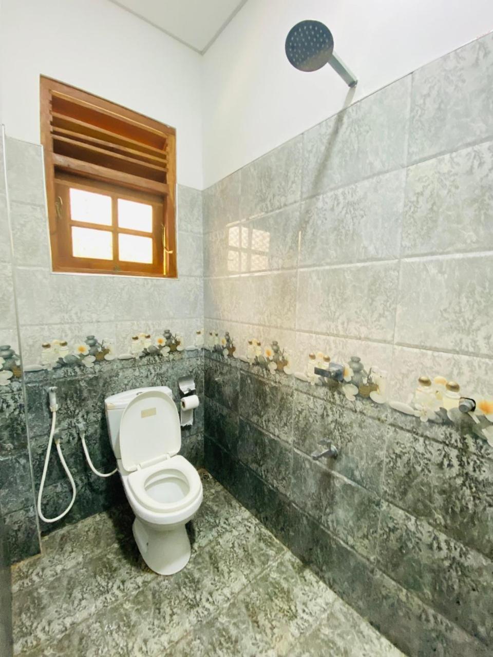 Silverline Guest House Anuradhapura Kamer foto